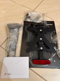 Porta targa Rizoma Fox - Aprilia RSV4 e Tuono V4