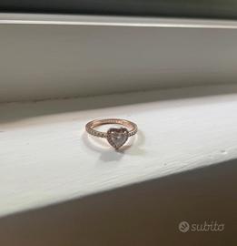 Anello Pandora Cuore in Rilievo Oro rosa