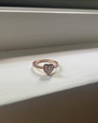 Anello Pandora Cuore in Rilievo Oro rosa