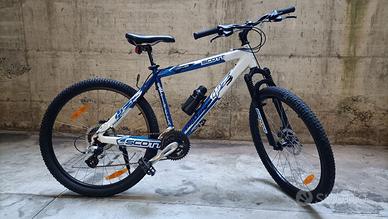 Mountaun bike Scott Voltage