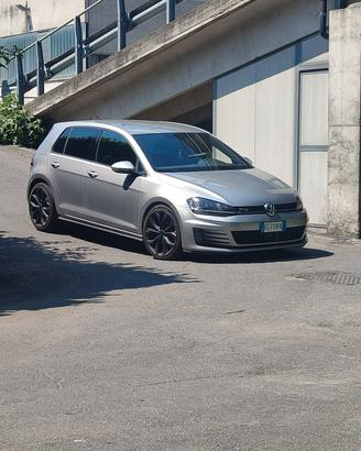 GOLF GTD 
