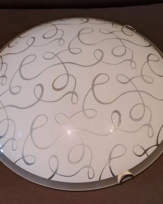 Lampadario,plafoniera nuova  con disegni argentati