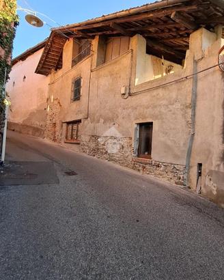 RUSTICO A CUCEGLIO