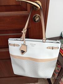 Borsa Guess grande beige e bianca