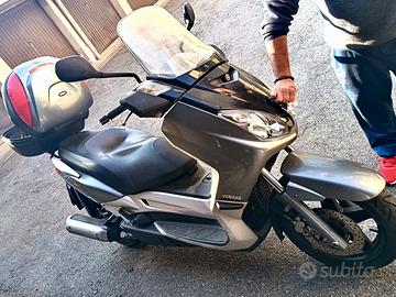 Scooter yamaha xmax 250