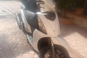 Kymco People 300 - 2011