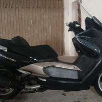 scooter Kymco 500 Xciting a carburatore