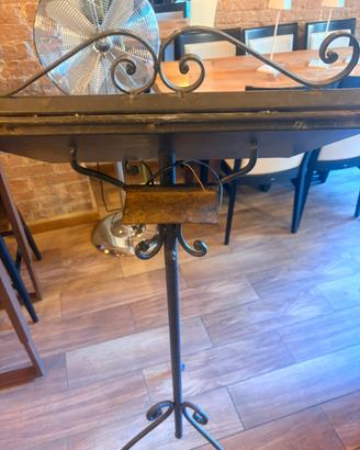 Leggio per ristorante