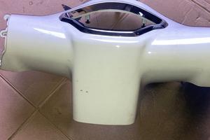 Carena piaggio vespa hpe contorno contachilometri 