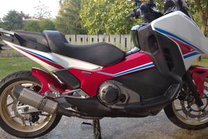 honda integra 750 HRC