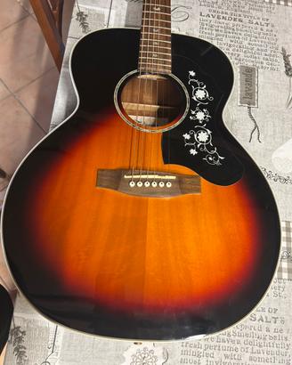 Chitarra acustica takamine
