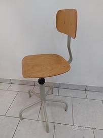 10 Sedie da lavoro - struttura a norma di legge