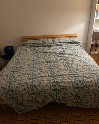 Letto matrimoniale in legno