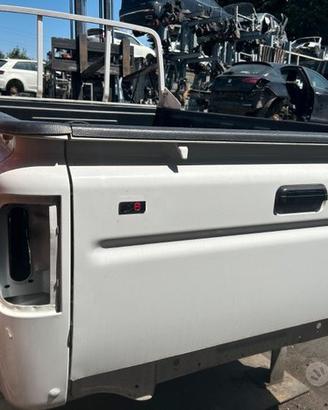 CASSONE MAHINDRA PICK UP SPONDA APRIBILE