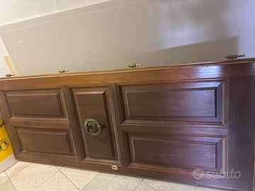 Portone il legno massello