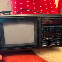 Televisore a colori vintage anni 70