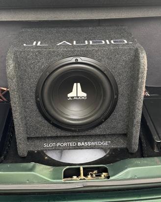 subwoofer jl audio e amplificatore audison