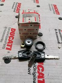 Kit Serratura Selle per Ducati SS/2003 59820331a