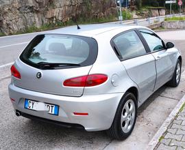 ALFA ROMEO 147 jtdm 120cv "SCAMBI0 con BENZINA"