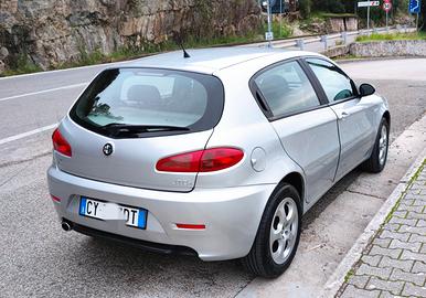 ALFA ROMEO 147 jtdm 120cv "SCAMBI0 con BENZINA"