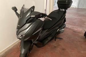 Honda forza 125