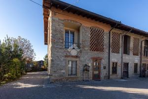 CASA SEMINDIPENDENTE A MISSAGLIA