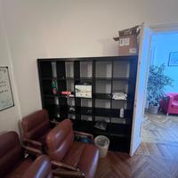 Libreria in legno nero