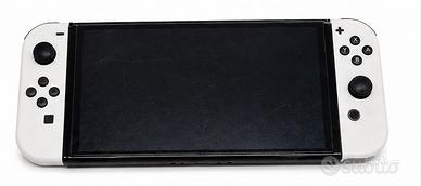 Nintendo Switch OLED Bianca