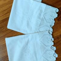 Coppia Asciugamani Vintage in Lino con Merletto fa