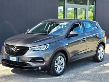 OPEL Grandland X 1.5 d AT8 Business 69.000 KM. T