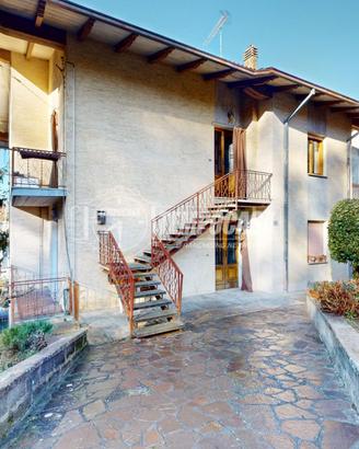 Appartamento con monolocale annesso e garage - Mon