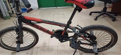 bicletta BMX 