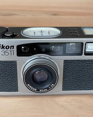 Nikon 35TI Quartz Date