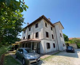 APPARTAMENTO BICAMERE IN PICCOLA PALAZZINA