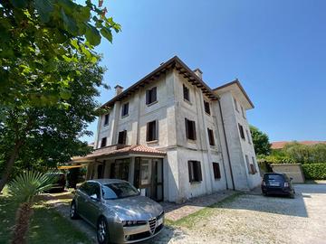 APPARTAMENTO BICAMERE IN PICCOLA PALAZZINA