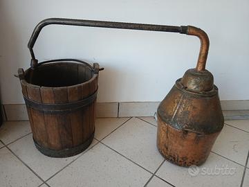 alambicco antico rame e legno