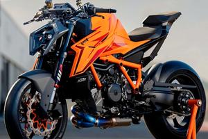 KTM 1290 superduke r  c.e.r.c.o.