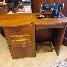 Necchi macchina per cucire anni ‘50 con mobile