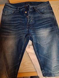 jeans e pantaloni