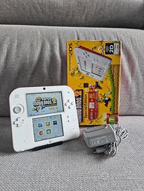 Nintendo 2DS con scatola e caricatore 