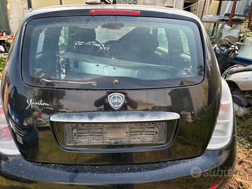 Cofano posteriore Lancia Ypsilon