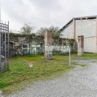 RUSTICO INDIPENDENTE CON GIARDINO