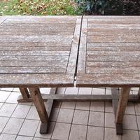 Tavolo in legno da esterno