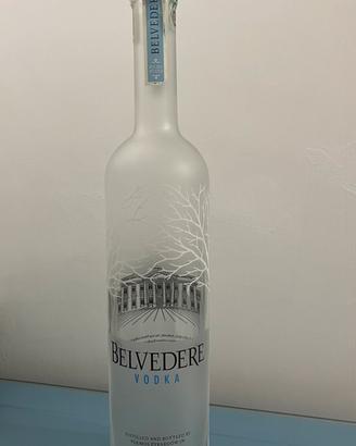 Bottiglia Belvedere Vodka Vuota