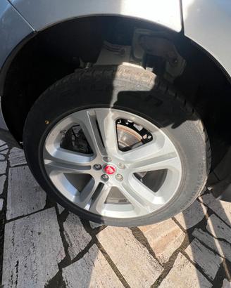 4 cerchi da 20" Jaguar F-Pace + gomme semi-nuove