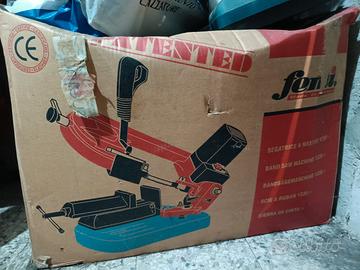 Segatrice a nastro professionale Femi 1330