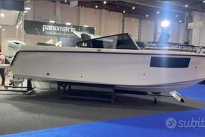 MANARA 750 OPEN WALKAROUND "Barca sotto l'albero"