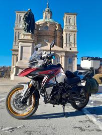 Moto turismo