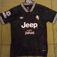 Completino Juventus Kenan Yildiz 10