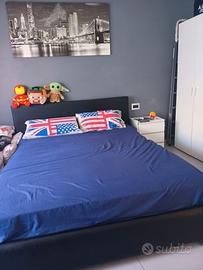 Letto matrimoniale con contenitore 
